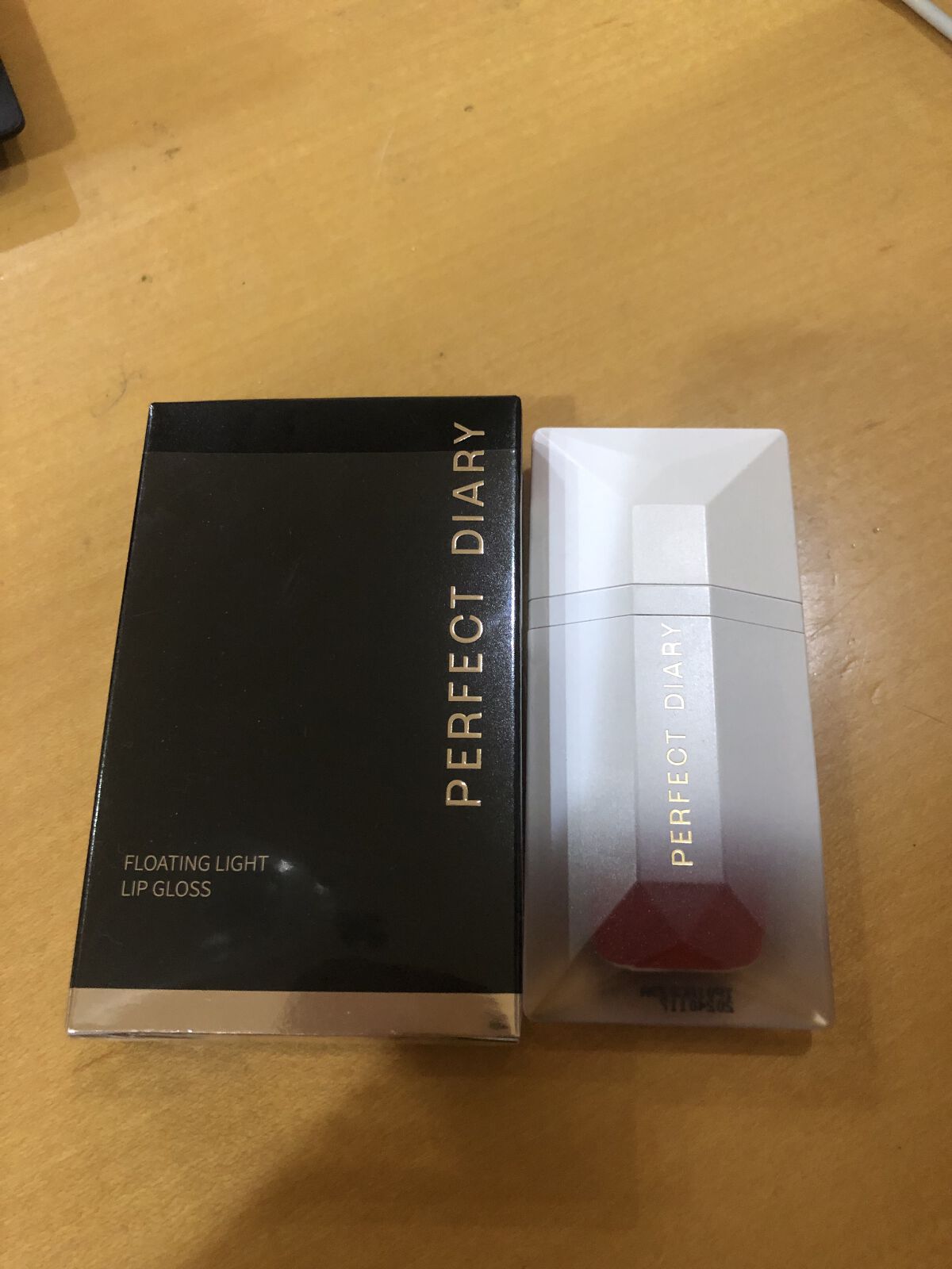 PERFECT DIARY (パーフェクトダイアリー) READ ME フローティングライト リップグロス/PERFECT DIARY/リップグロスを使ったクチコミ（1枚目）
