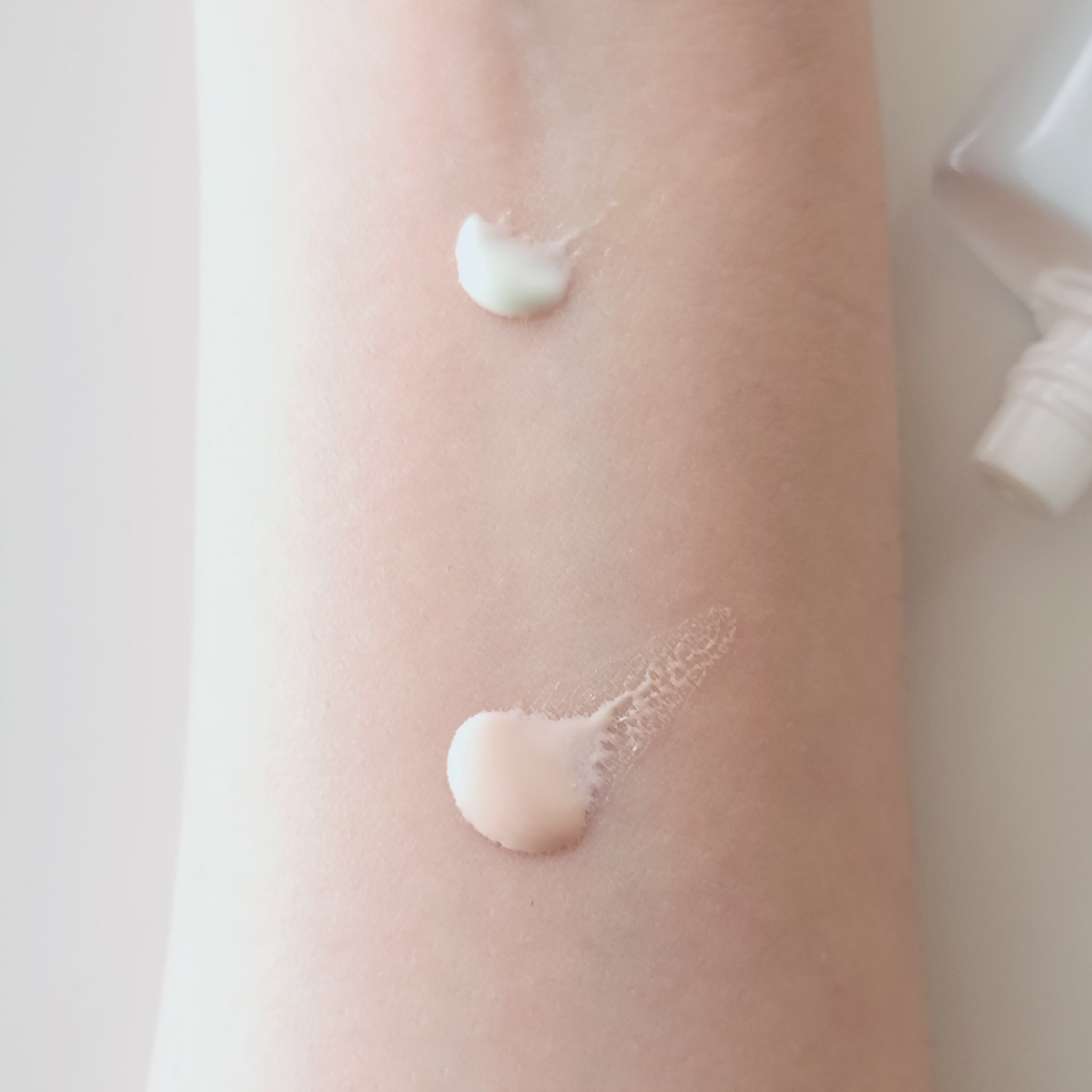 ダルバ ウォータフル エッセンス サンクリーム/ダルバ/日焼け止めクリームを使ったクチコミ（3枚目）