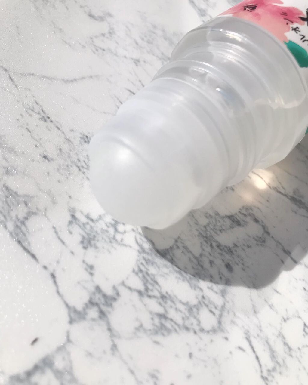 ロールオン フレッシュフローラルの香り/8x4/デオドラント・制汗剤を使ったクチコミ(3枚目)