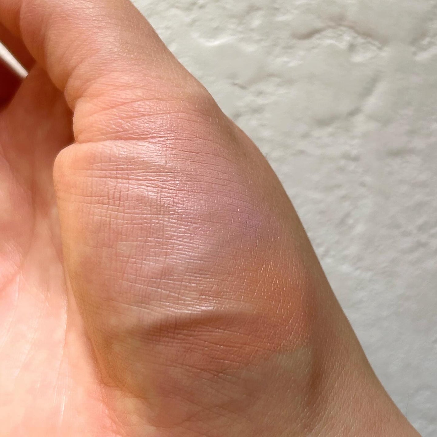 ファーリークッションブラッシュ/INTO U/パウダーチークを使ったクチコミ(4枚目)