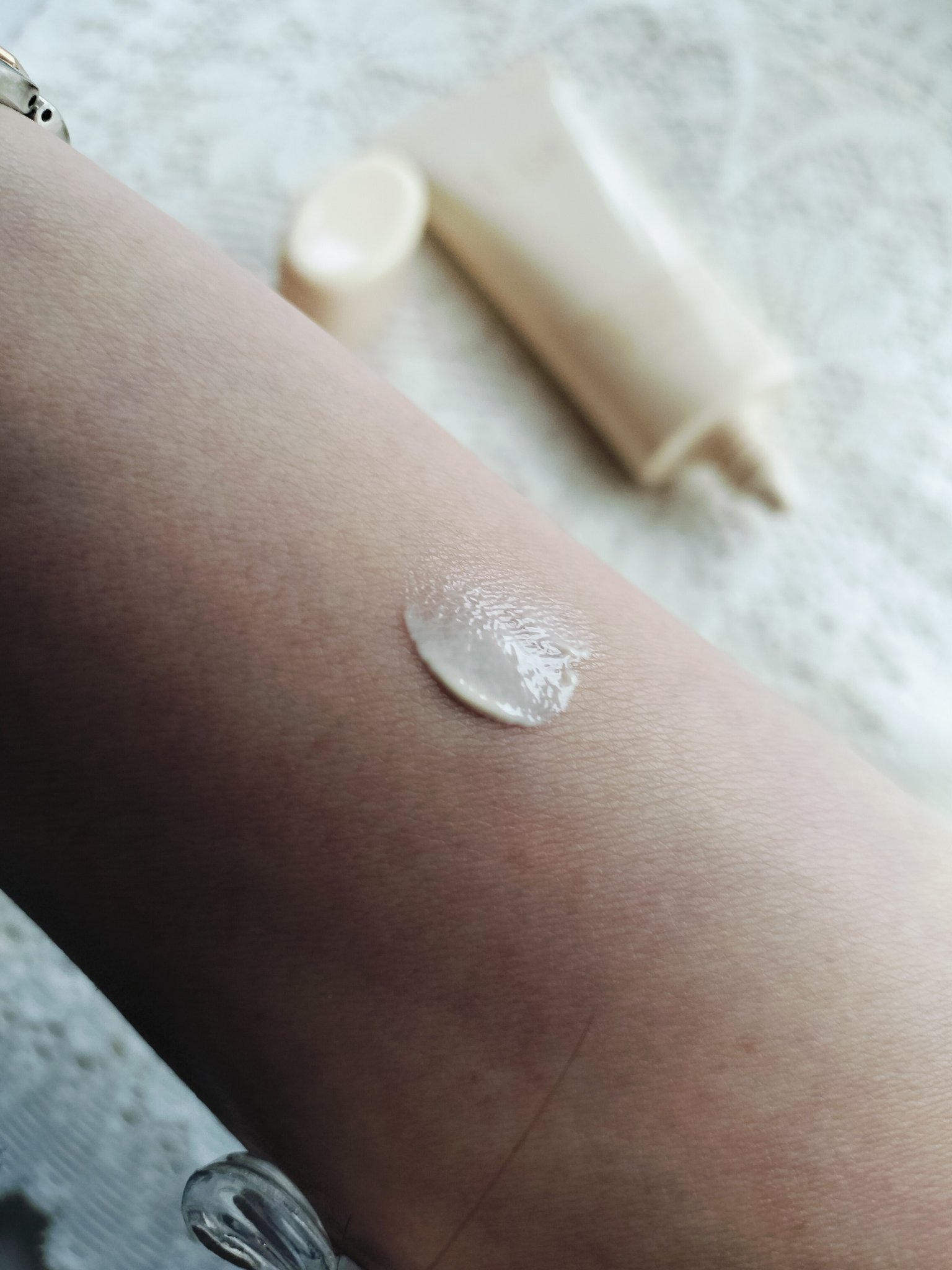 Upt MOIST UV ESSENCE/Upt/化粧下地を使ったクチコミ（3枚目）