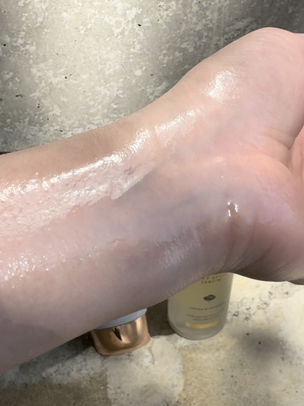 ダルバ ホワイトトリュフファーストスプレーセラム/ダルバ/ミスト状化粧水を使ったクチコミ（3枚目）