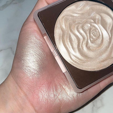 双花彫刻 ハイライト/花西子/パウダーハイライトを使ったクチコミ(3枚目)