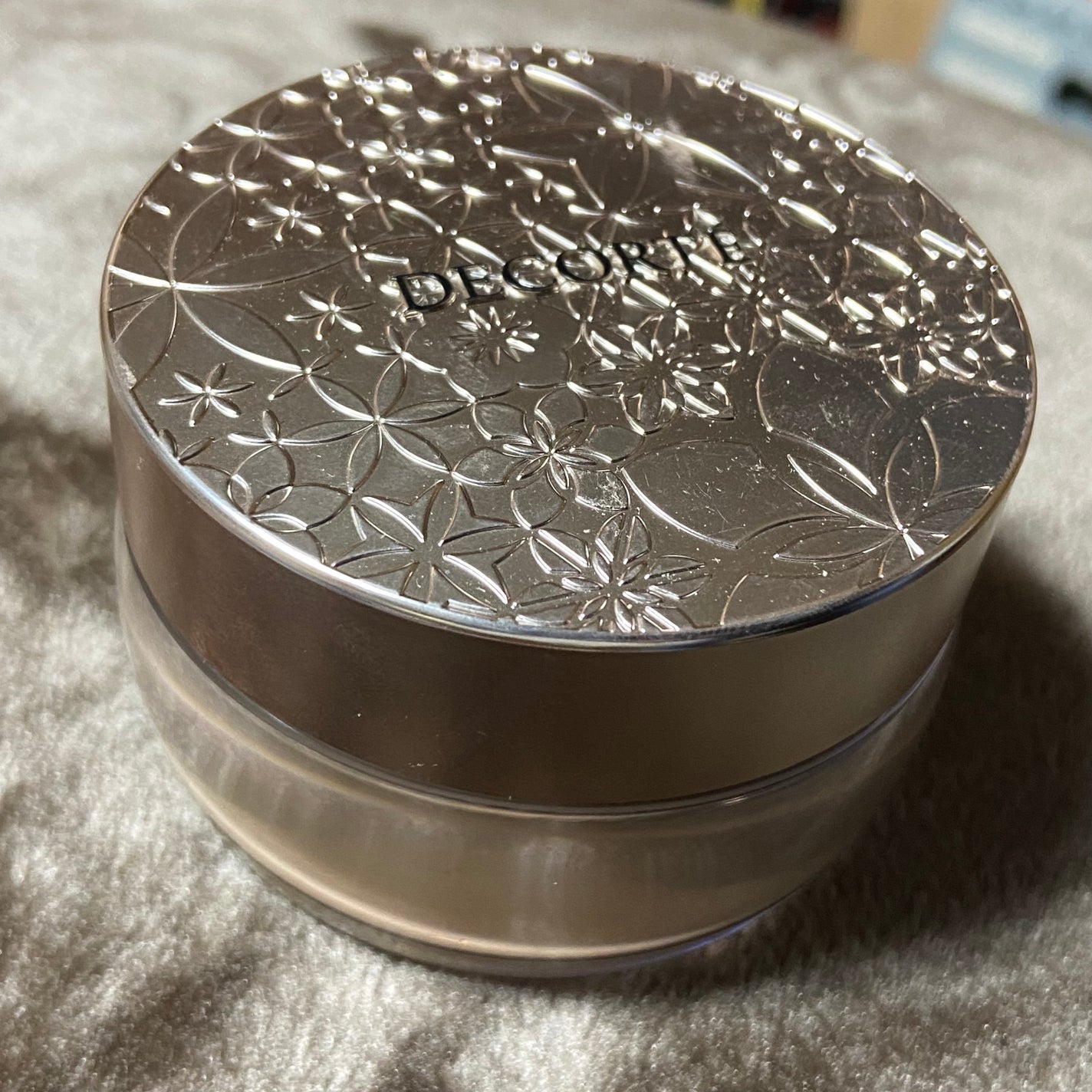 フェイスパウダー/DECORTÉ/ルースパウダーを使ったクチコミ(1枚目)