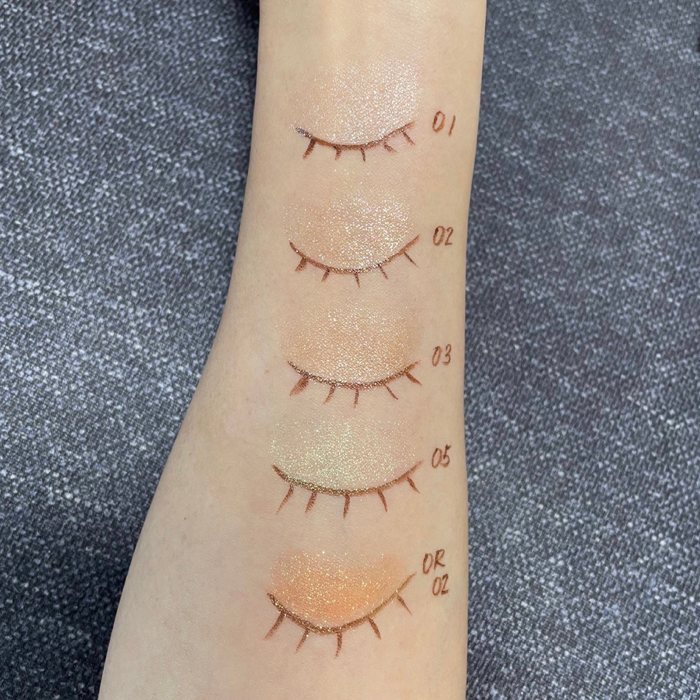 ダイヤモンドシリーズ 星空リキッドアイシャドウ/ZEESEA/リキッドアイシャドウを使ったクチコミ(3枚目)