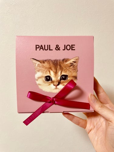 PAUL & JOE BEAUTE リップスティック UVのクチコミ「忘備録。友人に誕プレでポルジョのリップ貰った。有名な猫ちゃんリップ。ポルジョは初めてだ。まだ使.....」（1枚目）