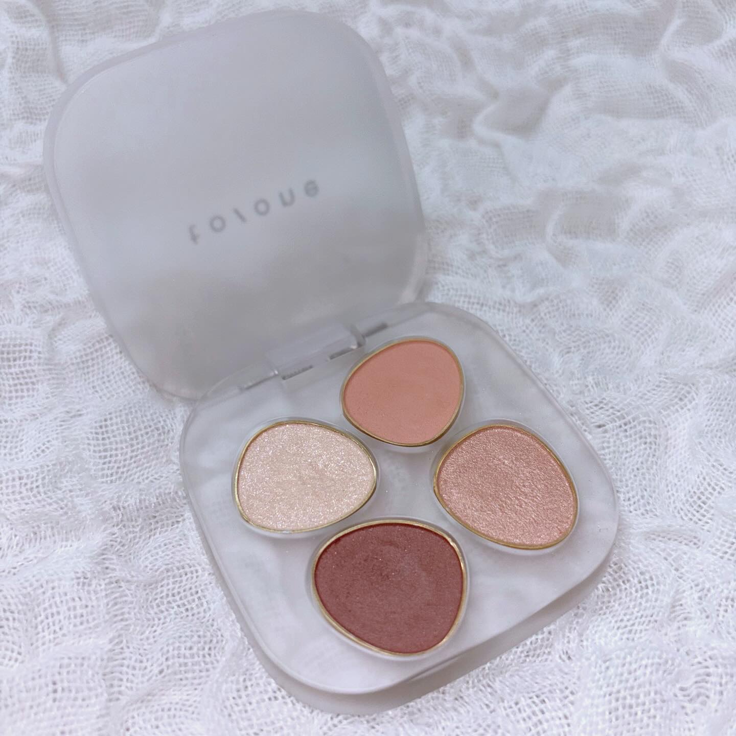 トーン ペタル フロート アイパレット 02 デイドリーム フルール/to/one/アイシャドウパレットを使ったクチコミ（1枚目）