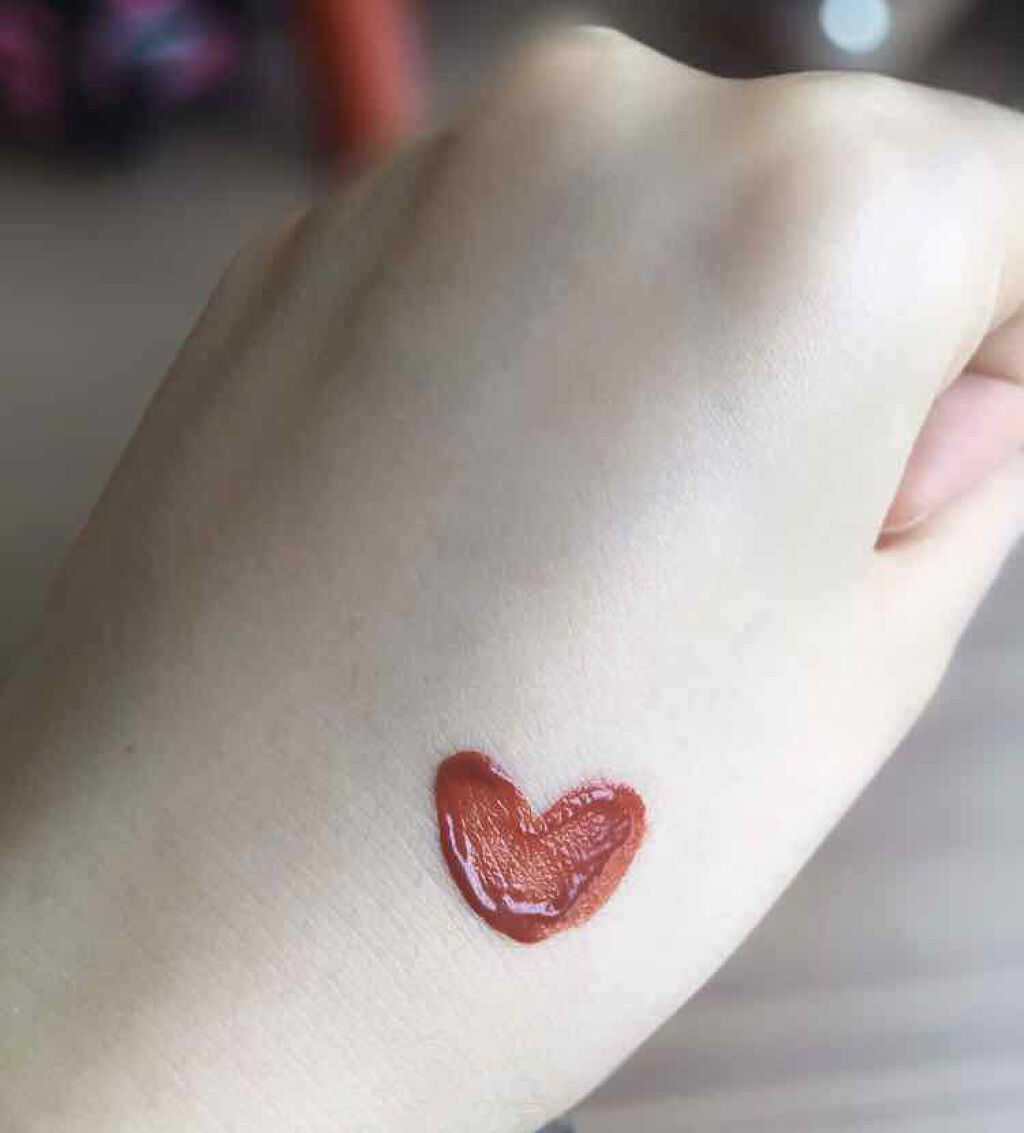 ジューシーラスティングティント/rom&nd/リップティントを使ったクチコミ(2枚目)