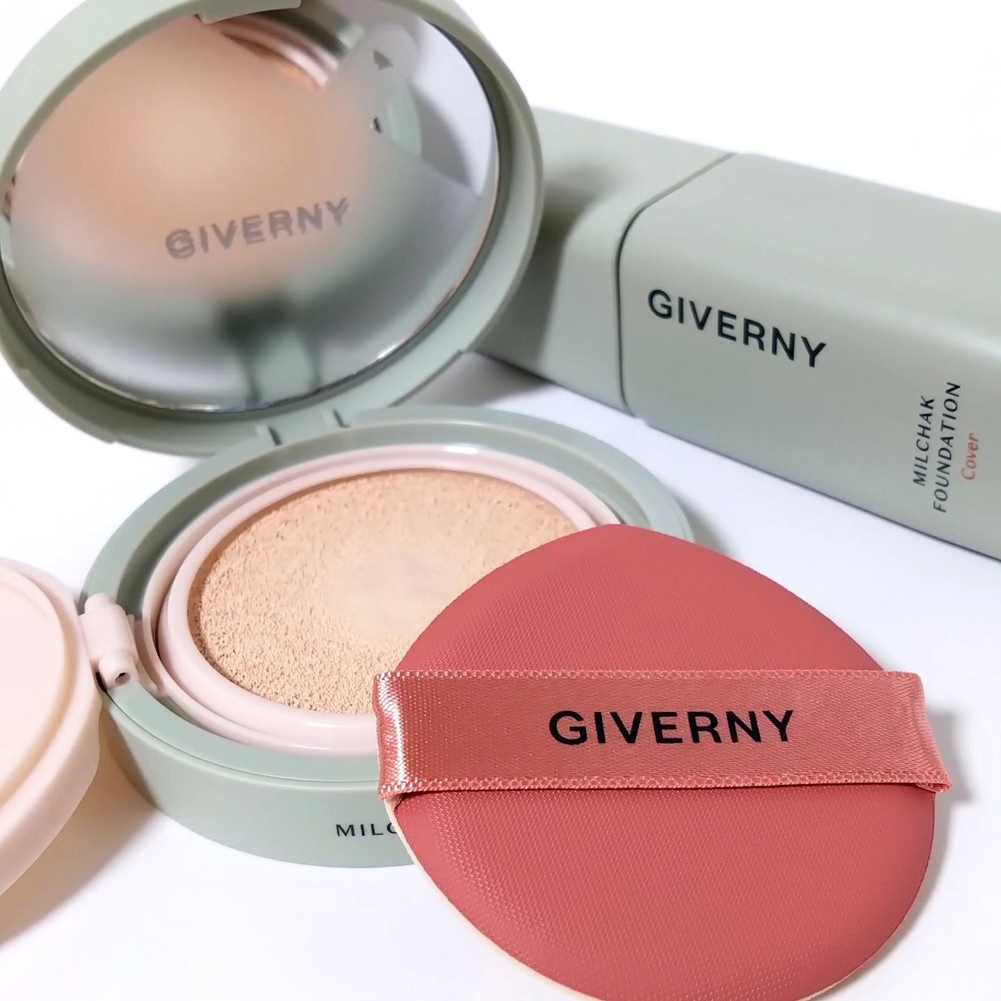 ジヴェルニー 密着カバークッション/GIVERNY/クッションファンデーションを使ったクチコミ（2枚目）