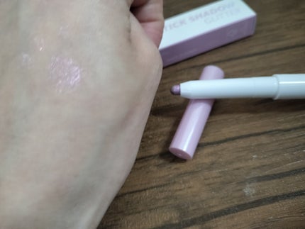 i'm Stick Shadow Glitterr/i’m meme/スティックアイシャドウを使ったクチコミ(4枚目)
