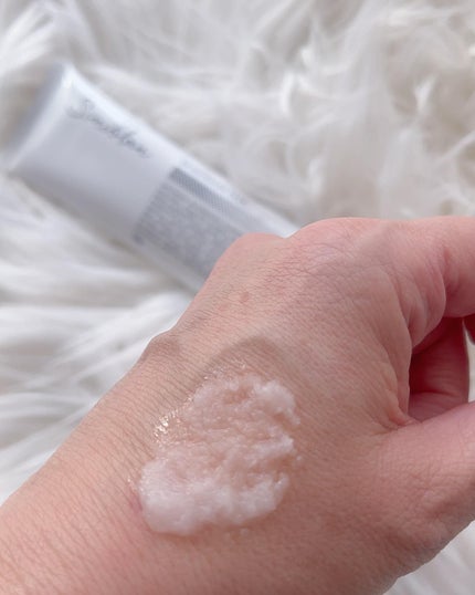 yocco on LIPS 「年齢を重ねるとともに気になる 肌のシミやクスミ…乾燥による毛穴..」(3枚目)