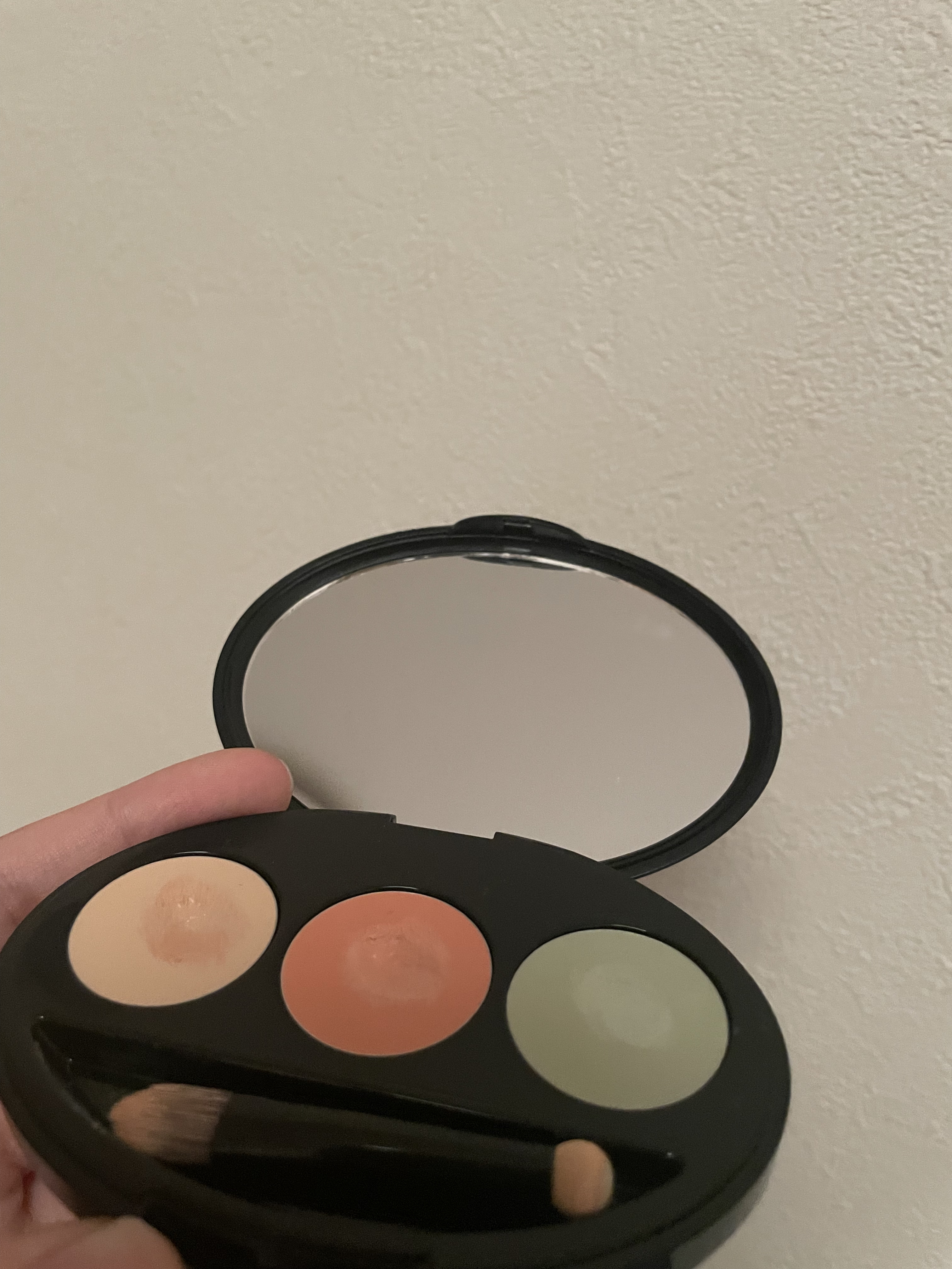 マスクフィット コンシーラーパレット/TIRTIR(ティルティル)/パレットコンシーラーを使ったクチコミ（2枚目）