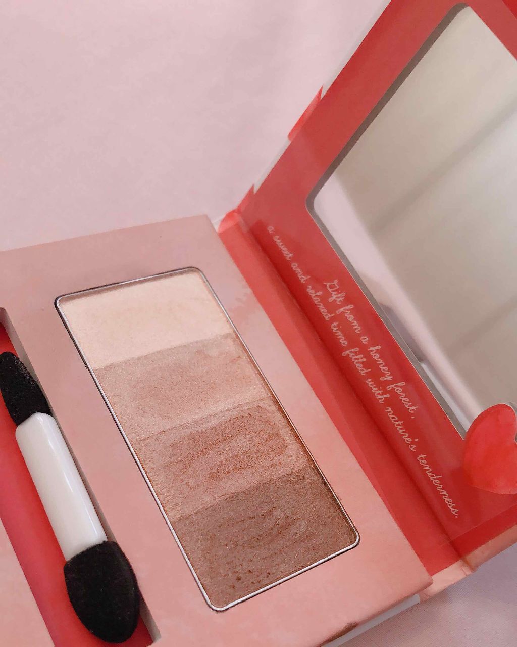 ワンダーハニー ハートフルなピュアアイシャドウ/VECUA Honey/アイシャドウパレットを使ったクチコミ(2枚目)