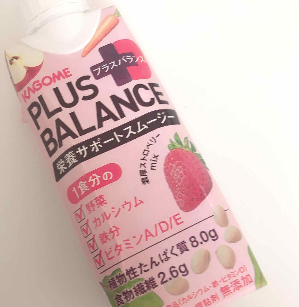 おもち on LIPS 「朝食代わりにスムージー✨いちごベースでちょっと甘め。とろみがあ..」(1枚目)