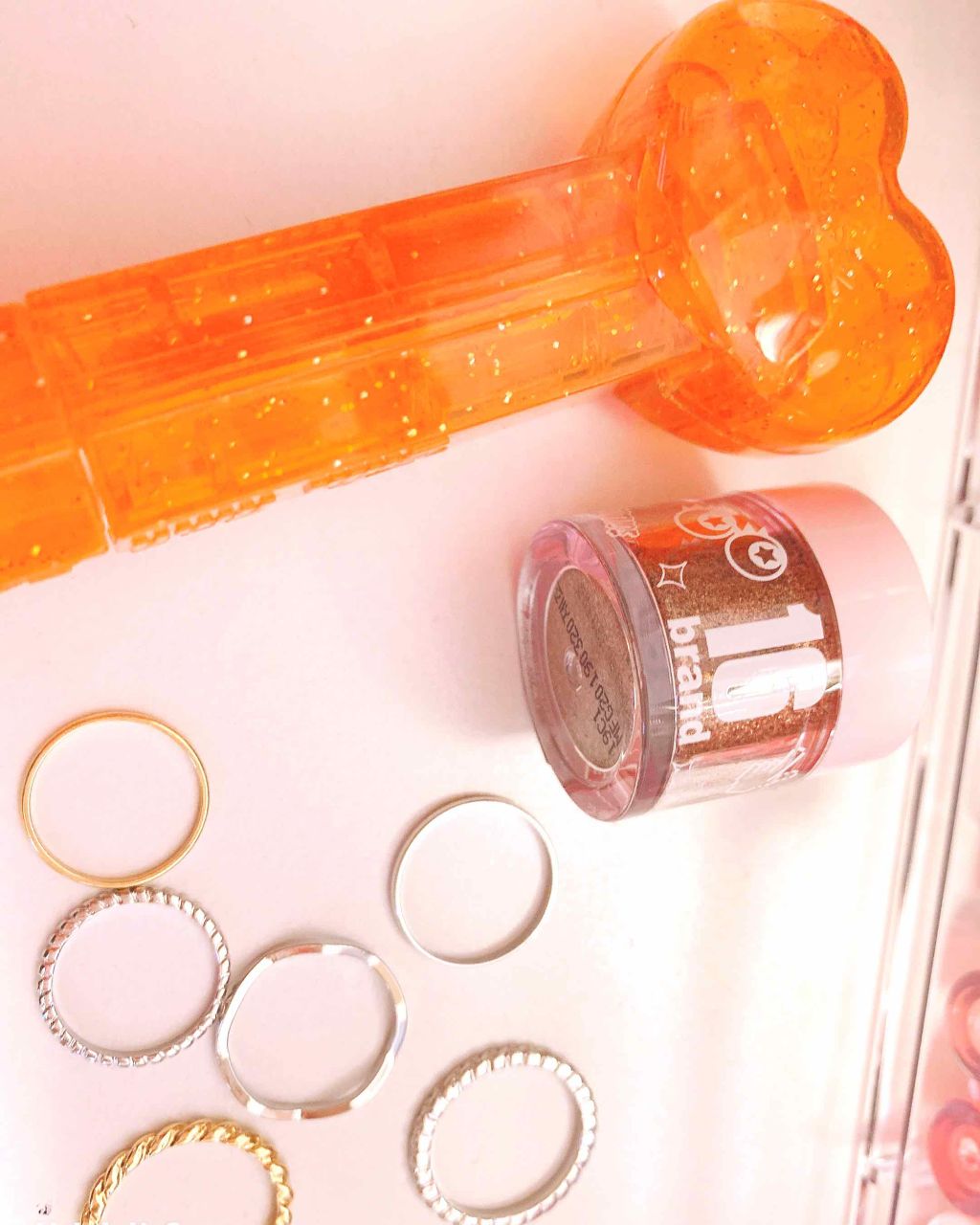 16CANDY ROCK PEAEL POWDER/16BRAND/単色アイシャドウを使ったクチコミ（1枚目）