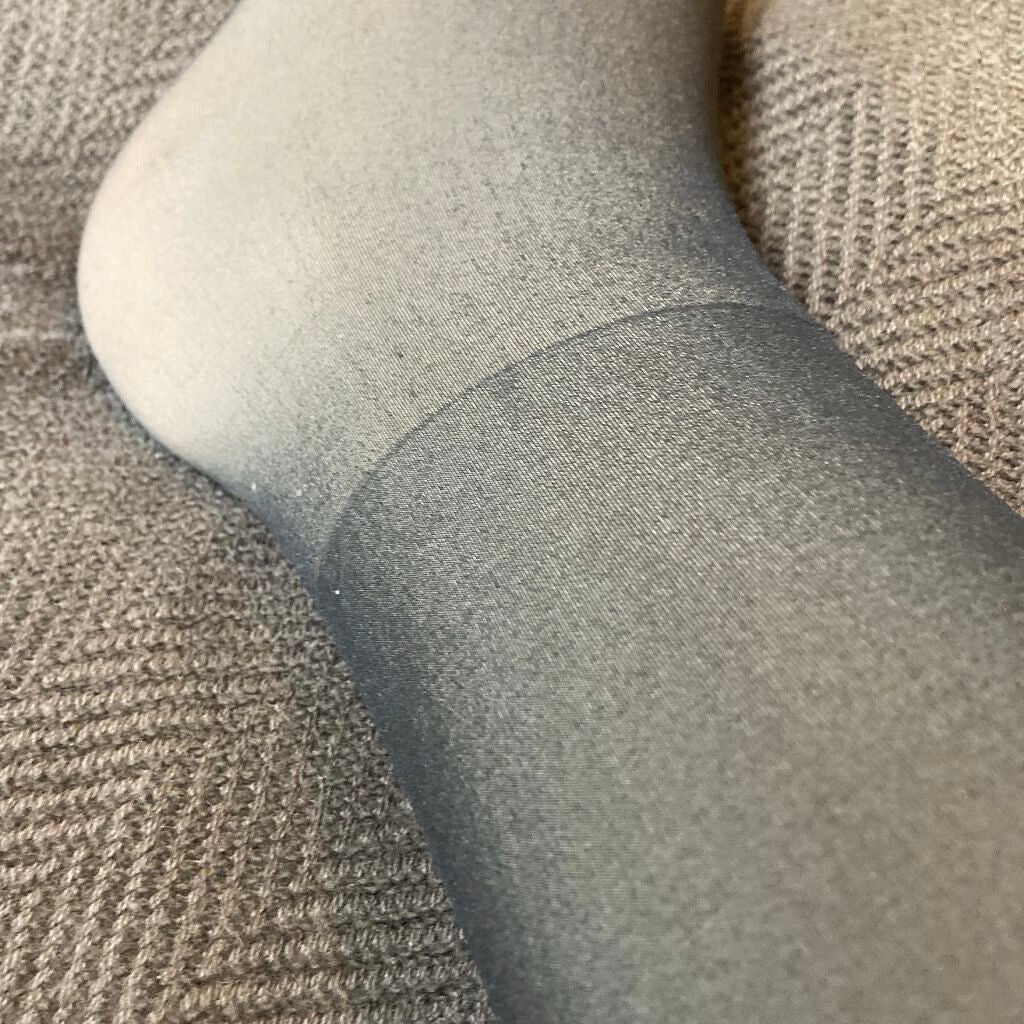 Samyel@フォロバ🌸 on LIPS 「黒ストッキングに見える裏起毛ぬくぬくタイツ🎄✨#冬のマストバイ..」(6枚目)