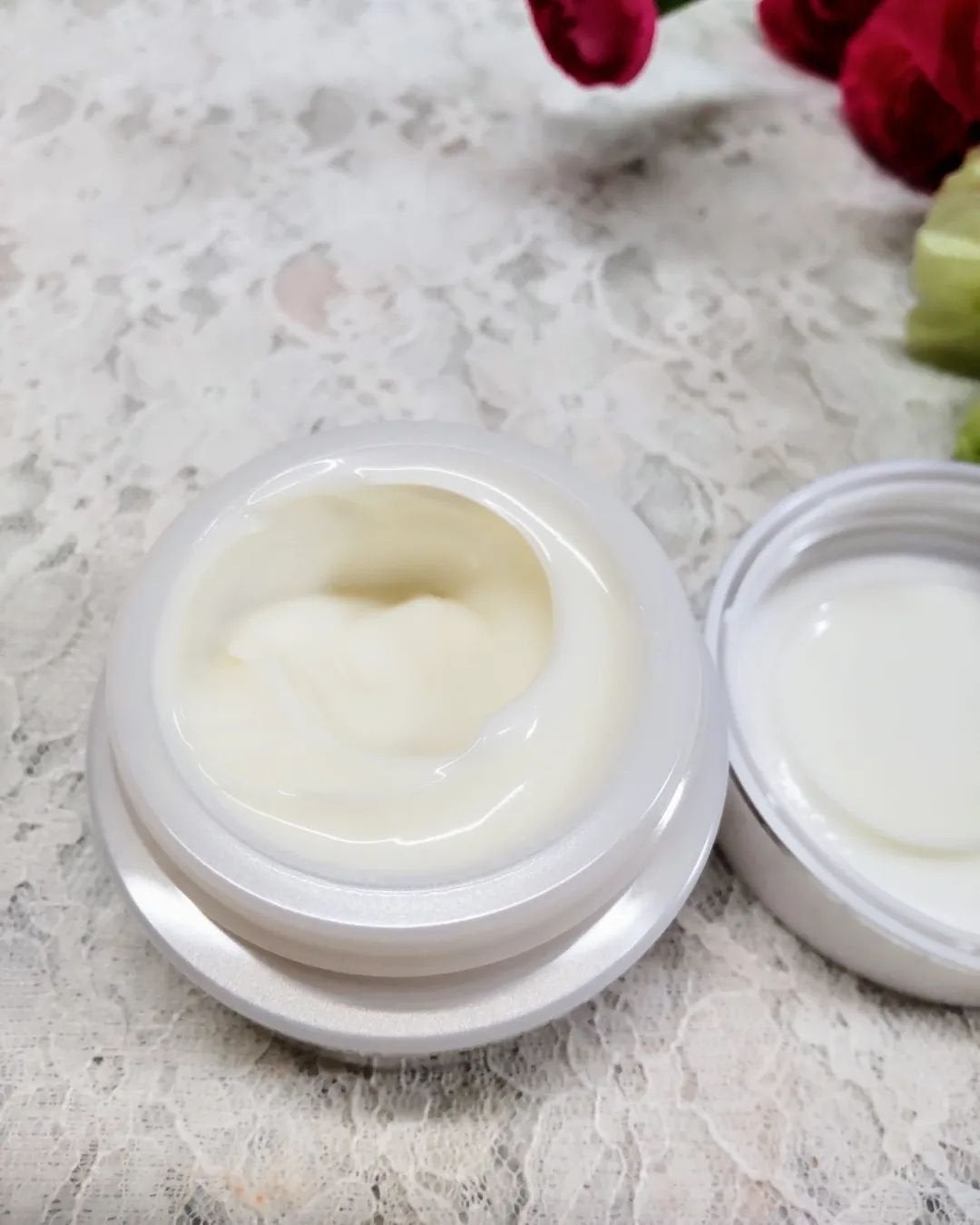 ホワイトニング クリーム/イオナR (イオナアール)/フェイスクリームを使ったクチコミ(3枚目)