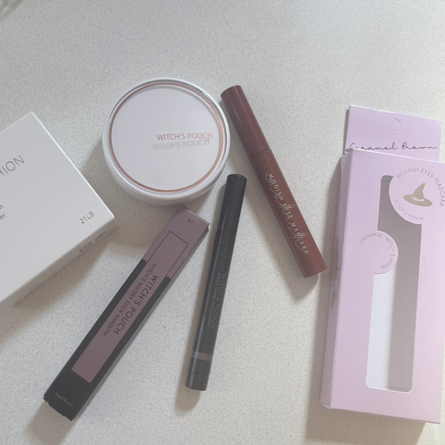 ウォータリースティックシャドウ/Witch's Pouch/スティックアイシャドウを使ったクチコミ(2枚目)