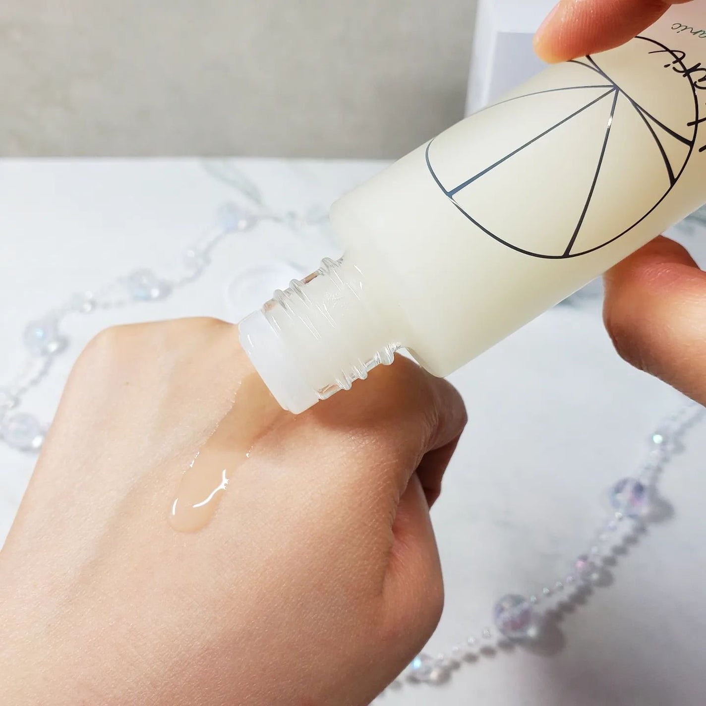 クリアパールワン ブライトエッセンス/HIKARI CLEAR オーガニック/美容液を使ったクチコミ(4枚目)