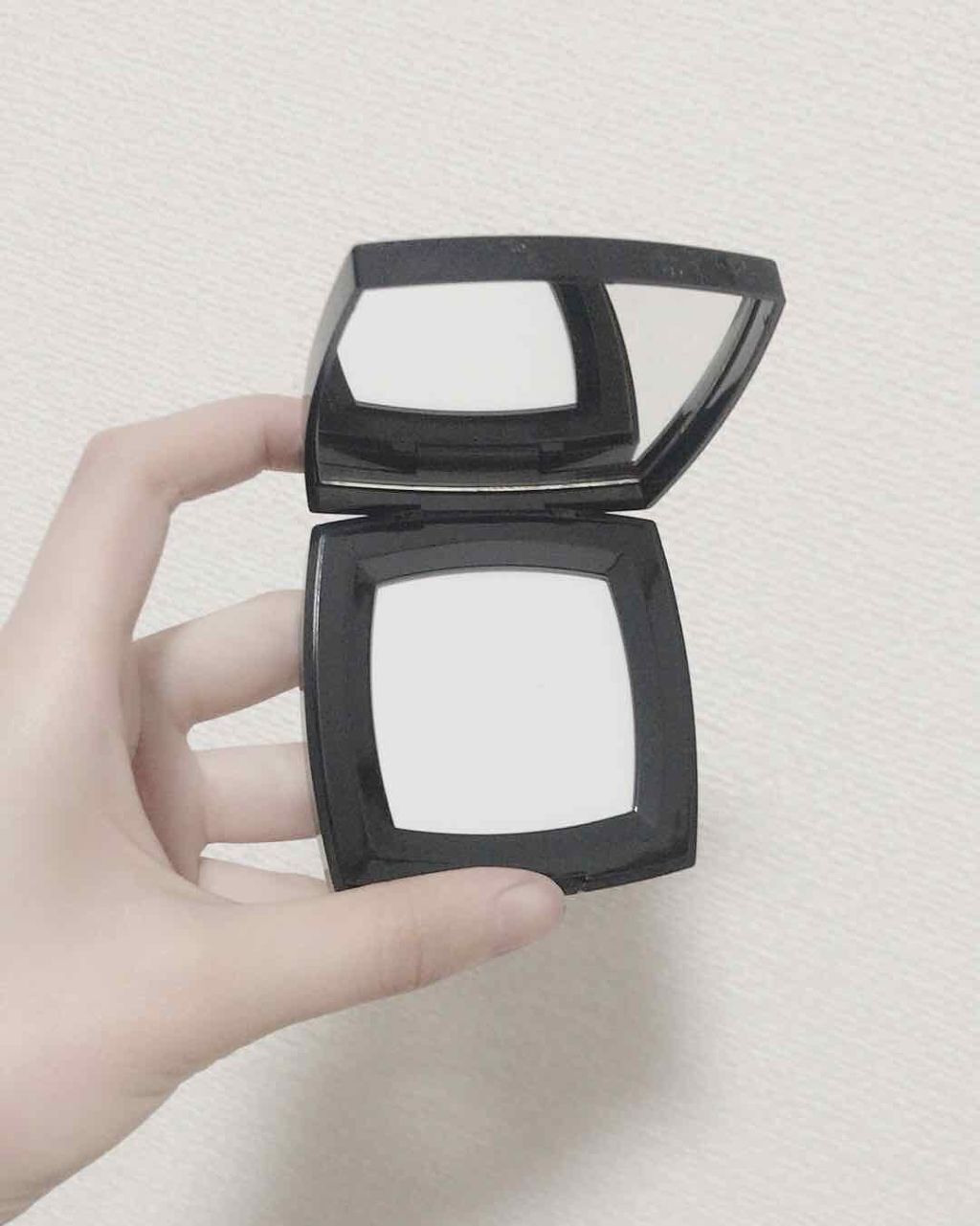 プードゥル ルミエール グラッセ/CHANEL/プレストパウダーを使ったクチコミ（2枚目）