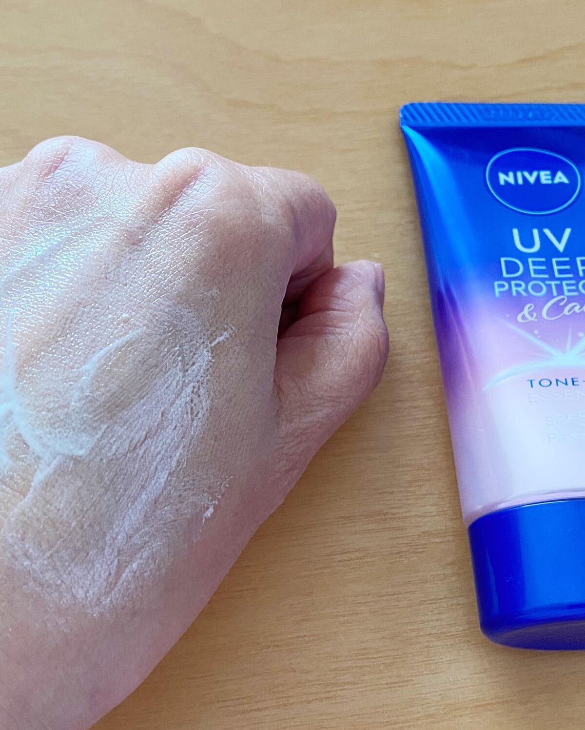 ニベアUV ディープ プロテクト＆ケア トーンアップ エッセンス/ニベア/日焼け止めローションを使ったクチコミ（3枚目）