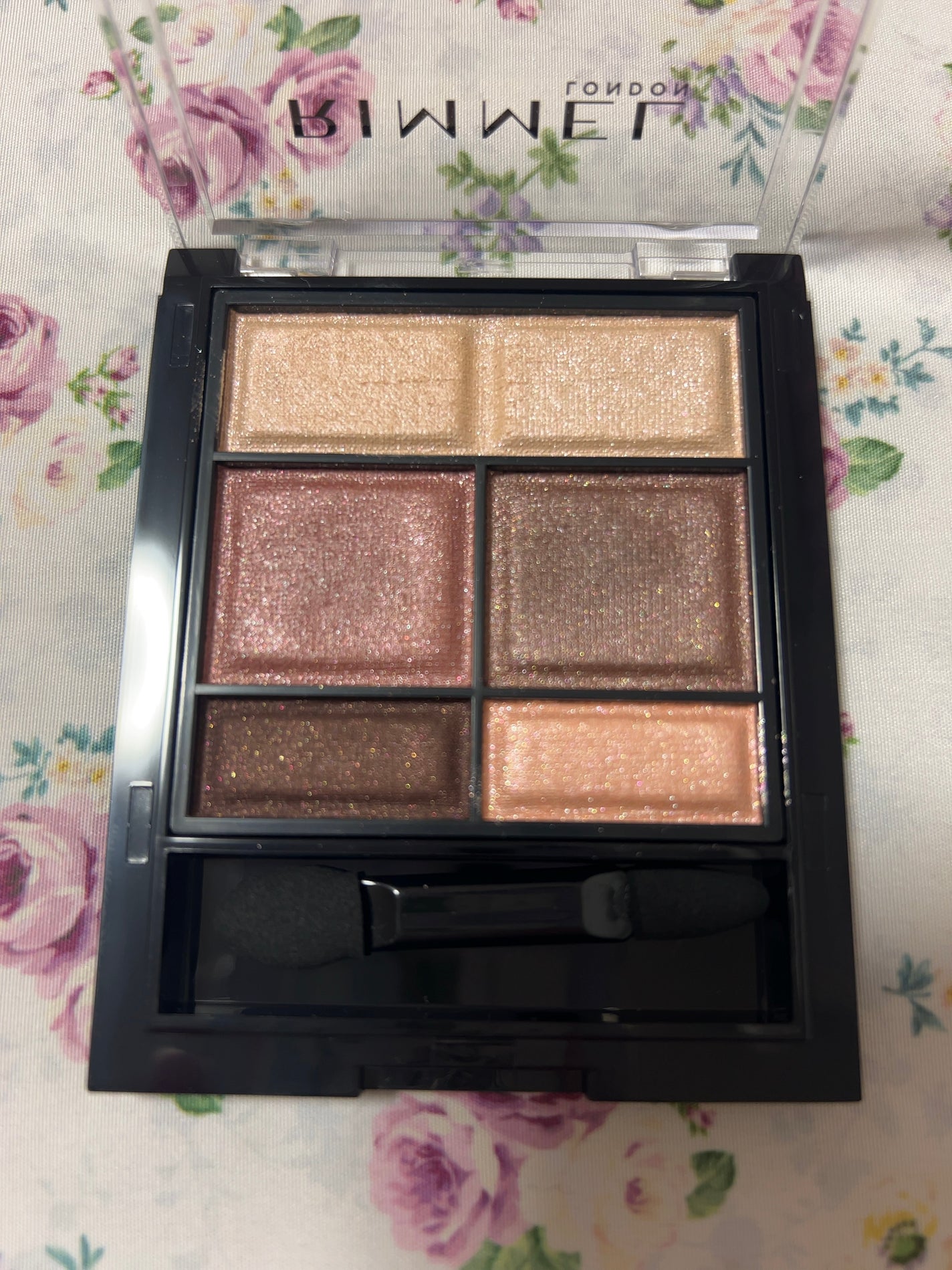 ワンダー スウィート アイシャドウ/リンメル ロンドン/アイシャドウパレットを使ったクチコミ(1枚目)