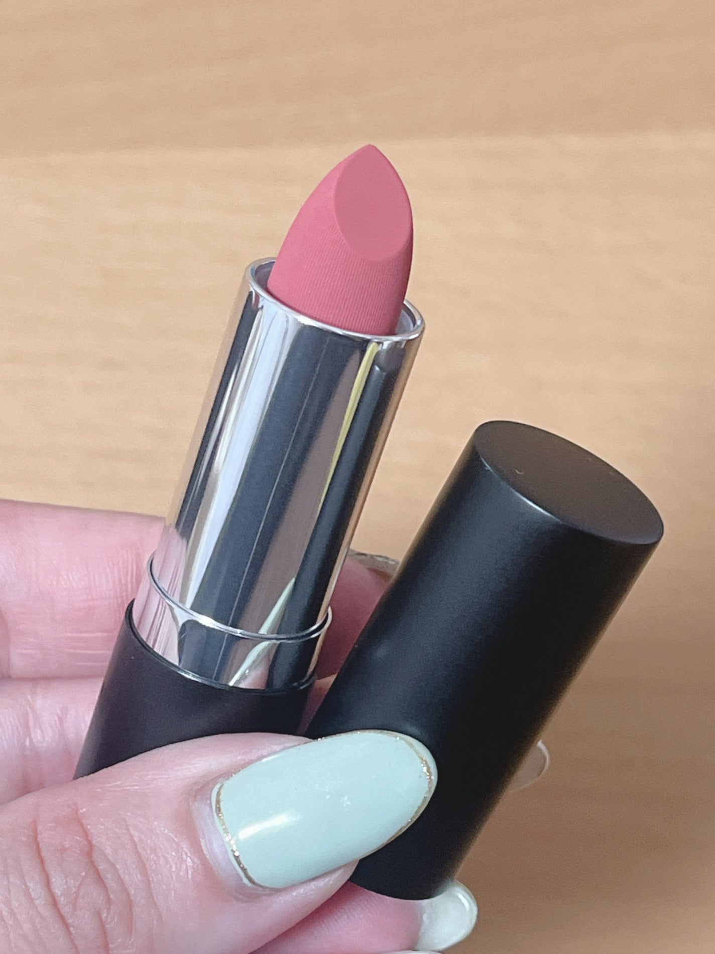 ラスティング フィニッシュ マシュマロエアリー リップスティック/リンメル ロンドン/口紅を使ったクチコミ(2枚目)