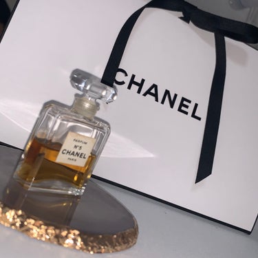 シャネル N°5 パルファム 30ml/CHANEL/香水(レディース)を使ったクチコミ（2枚目）