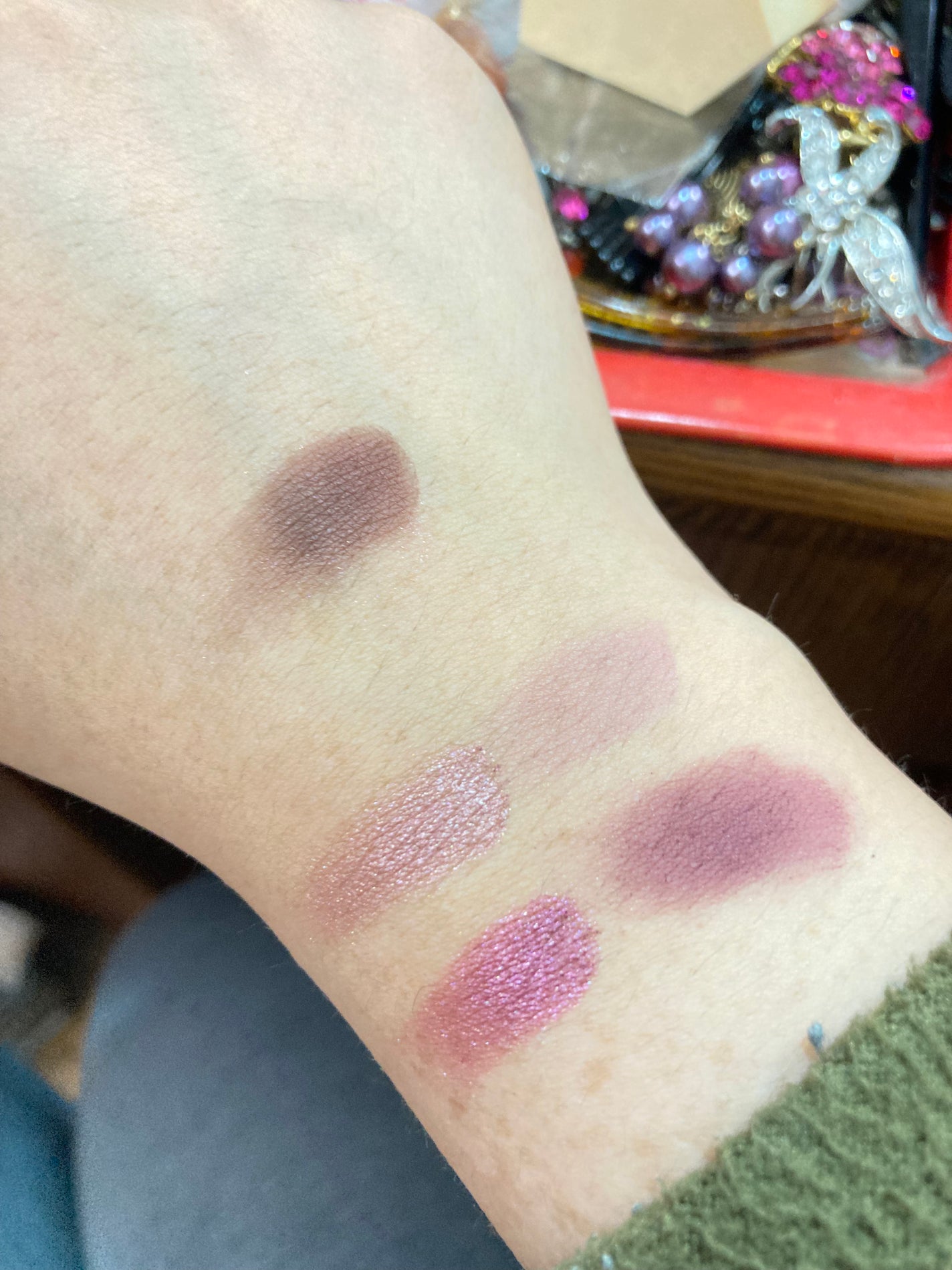 レブロン カラーステイ デイ トゥ ナイト アイシャドウ クアッド/REVLON/アイシャドウパレットを使ったクチコミ(1枚目)