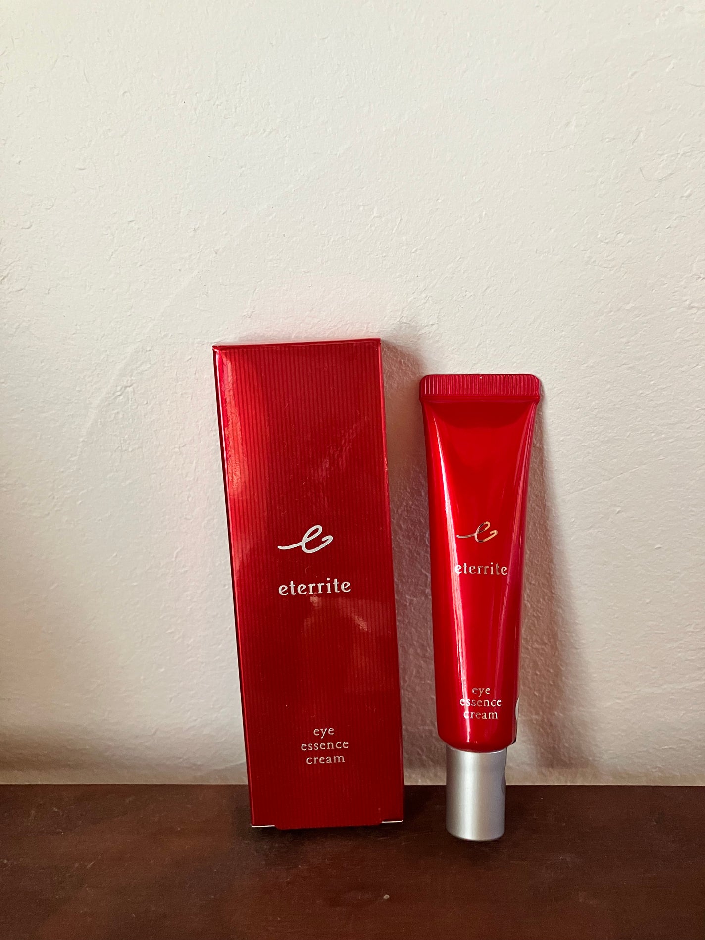 エタリテ アイ エッセンスクリーム/シャルレ/アイケア・アイクリームを使ったクチコミ(1枚目)