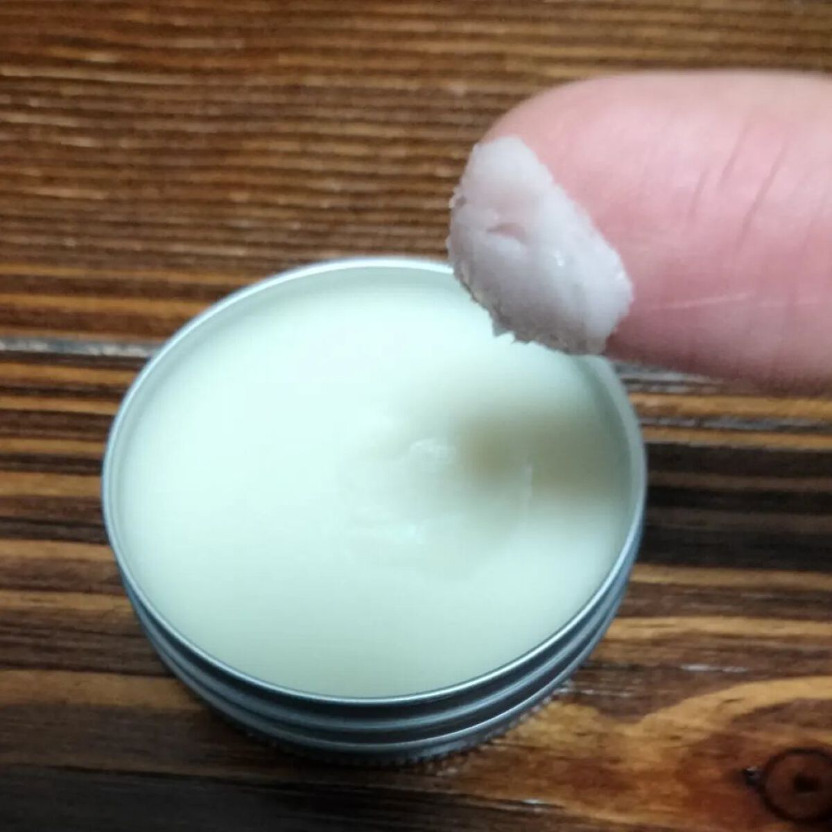 ウェルネス　カームバーム　ユーカリ＆ローズマリー/THE BODY SHOP/フェイスバームを使ったクチコミ（2枚目）