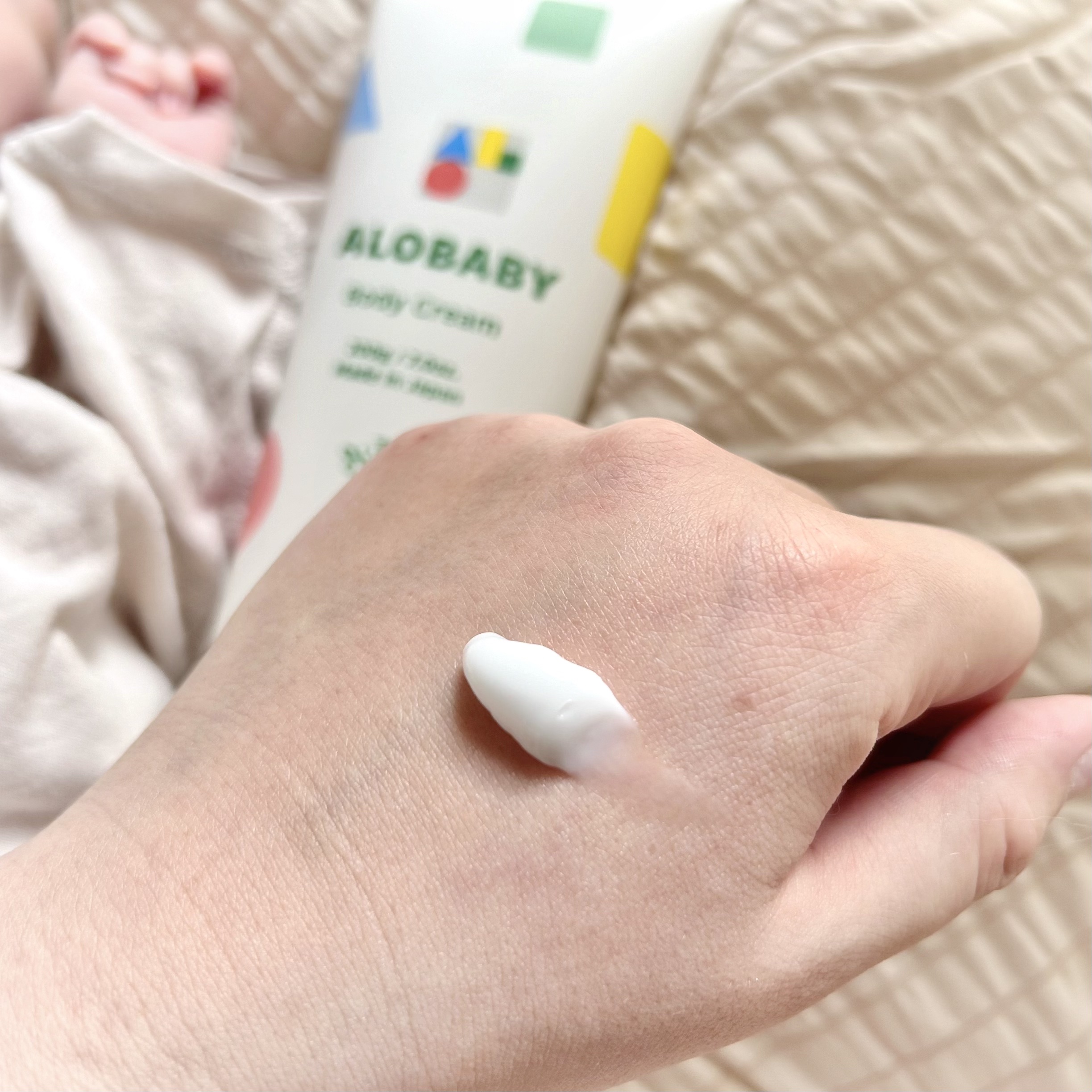 ALOBABY アロベビー ボディクリームのクチコミ「.

ベビー向けオーガニックスキンケアブランドでお馴染み
ALOBABY（アロベビー）から新発.....」（2枚目）