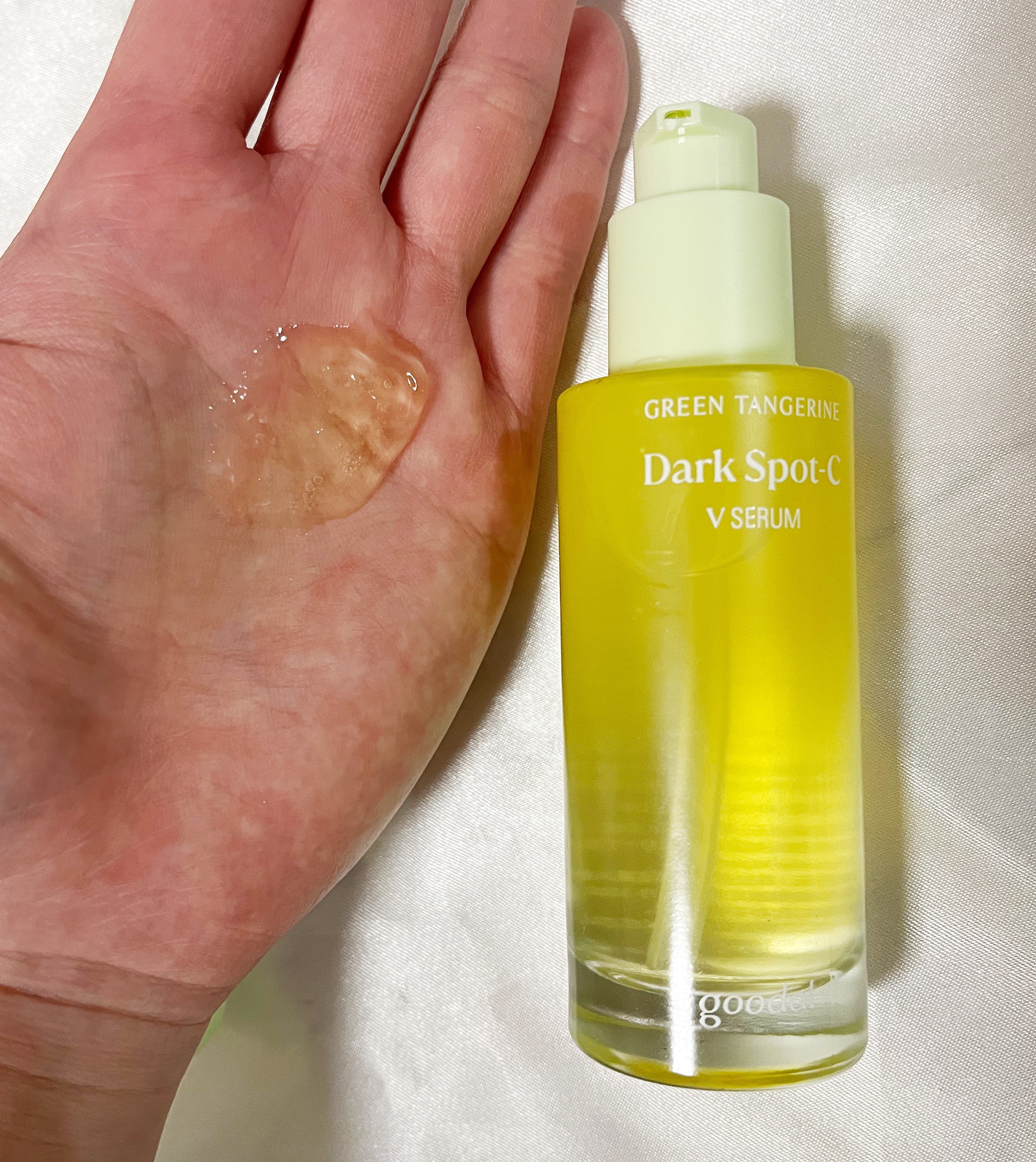 グリーンタンジェリン ビタC ダークスポットケアセラム/goodal/美容液を使ったクチコミ（2枚目）