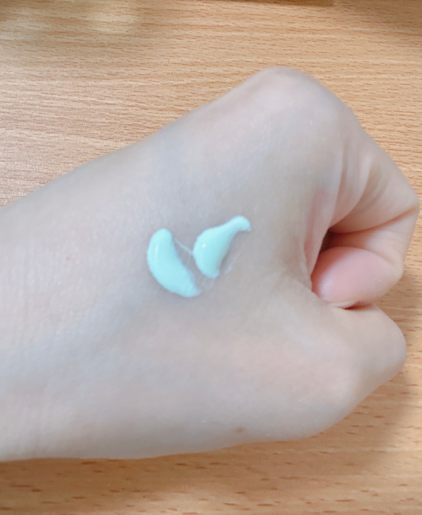 サンカットR トーンアップUV エッセンス/サンカット®/日焼け止めローションを使ったクチコミ(2枚目)