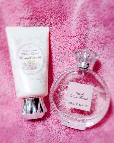 
*⑅୨୧┈┈┈┈┈┈┈┈୨୧⑅*
JILLSTUART
リラックス オード
ホワイトフローラル💐

ホワイトフローラル💐
ハンドクリーム
*⑅୨୧┈┈┈┈┈┈┈┈୨୧⑅*


全てが女の子おおおって感