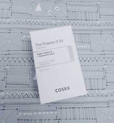 cosrx
The Vitamin C 23 Serum
容量：20ml


高強度純粋ビタミンC23%配合
ブライトニングと弾力ケアができるセラム

肌にハリとツヤを与え、くすんでパサついた肌に効果が