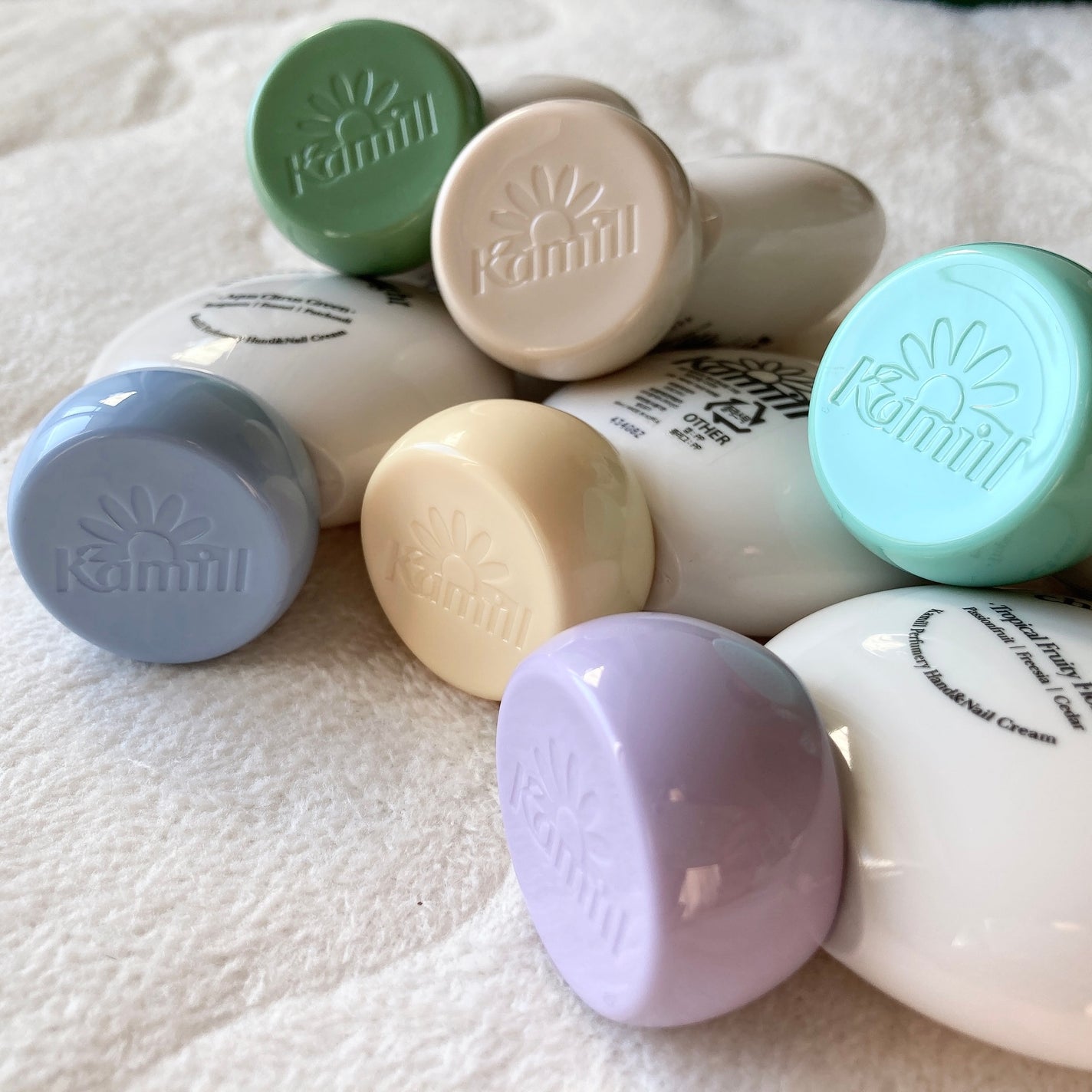 パフューマリー ハンド&ネイルクリーム デューイアルテミシア 50ml/カミール/ハンドクリームを使ったクチコミ(7枚目)