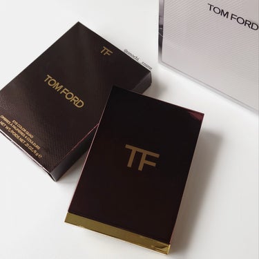 アイ カラー クォード 42A ヘイズィ センシュアリティ/TOM FORD BEAUTY/アイシャドウパレットを使ったクチコミ（2枚目）