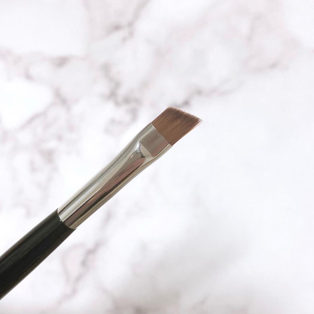 ダブルエンドアイブロウブラシ熊野筆/&be/メイクブラシを使ったクチコミ(2枚目)