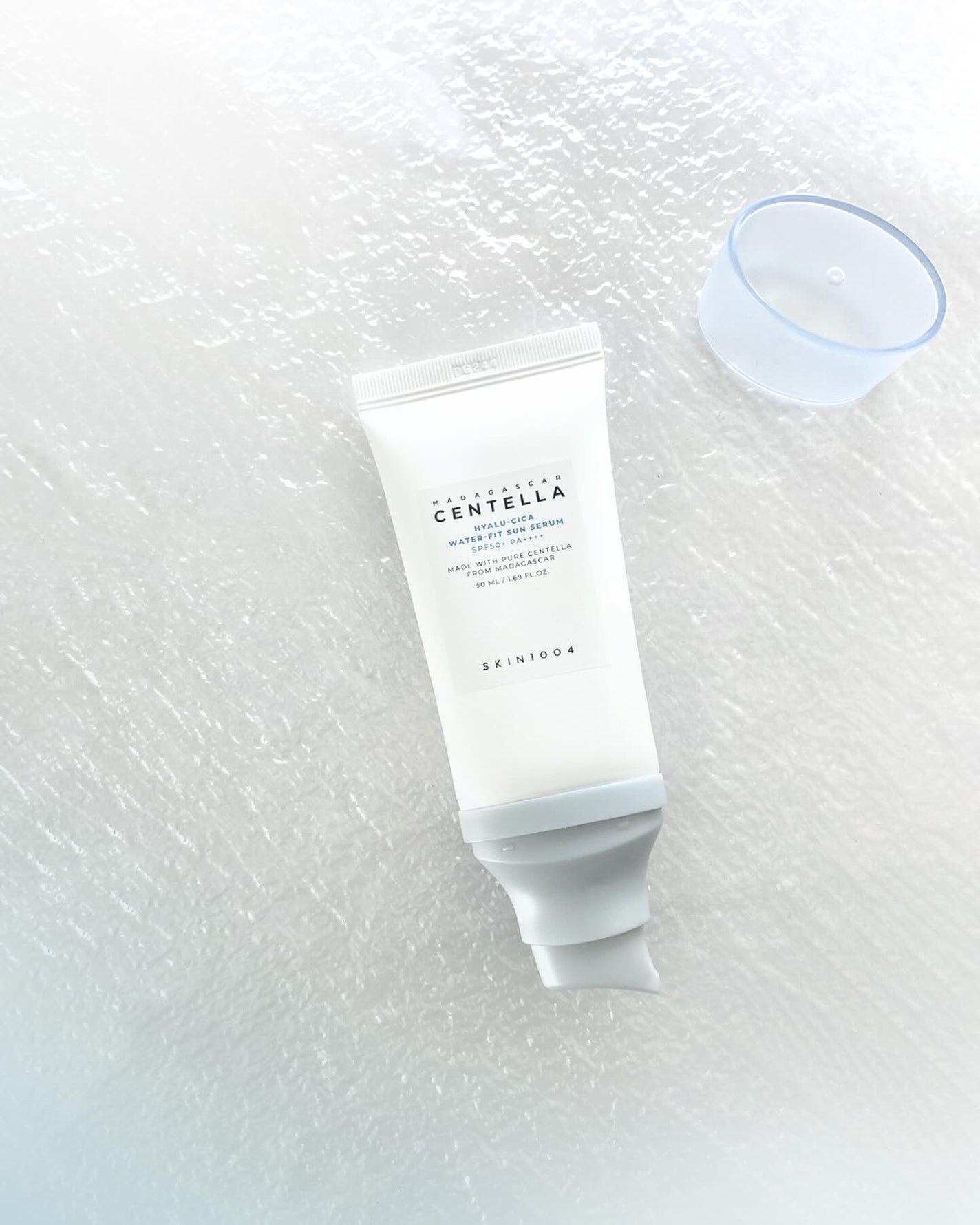 ヒアルーシカ ウォーターフィット サンセラム/SKIN1004/日焼け止めローションを使ったクチコミ(2枚目)