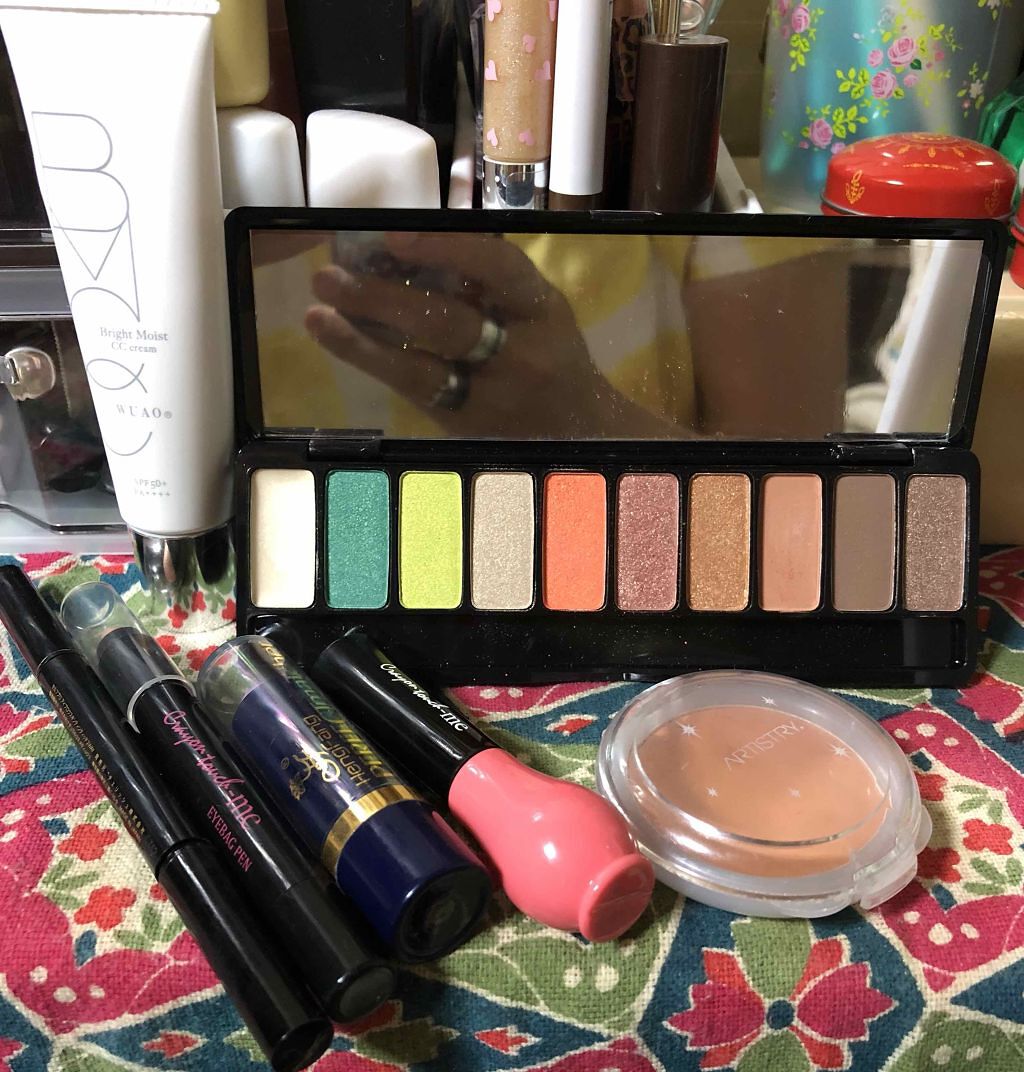 クレヨンタッチミー TMカラフルメイククレヨン/セリア/スティックアイシャドウを使ったクチコミ（1枚目）