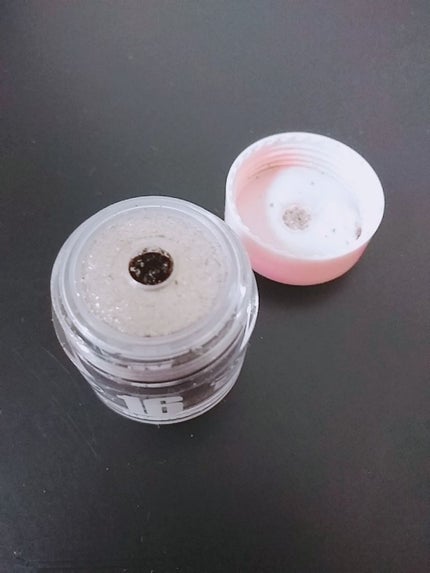 16CANDY ROCK PEAEL POWDER/16BRAND/単色アイシャドウを使ったクチコミ(3枚目)