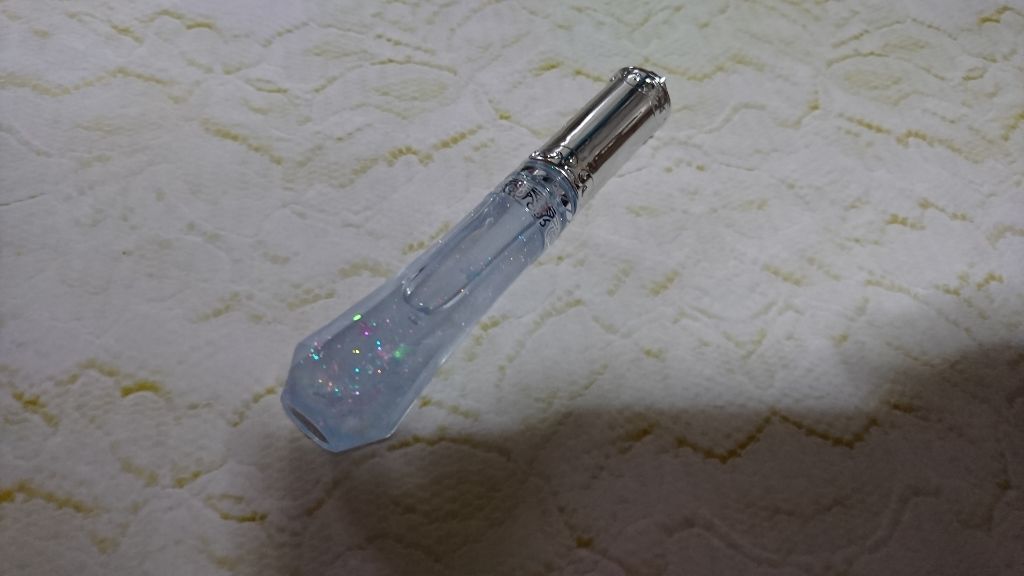 サムシングピュアブルー シマリング リップエッセンス/JILL STUART/リップケアを使ったクチコミ（1枚目）