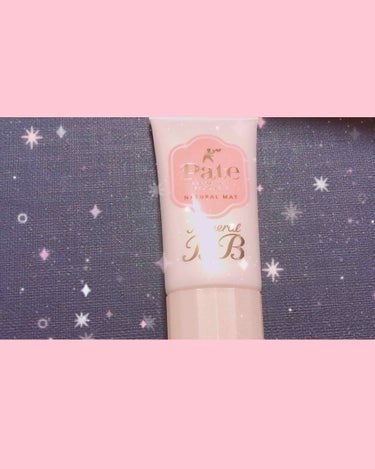 落ちにくいし、美白効果もありますし、減りにくいので、とってもいいです😁


しかもSPF50+ PA++++なので、夏にも使えます！！