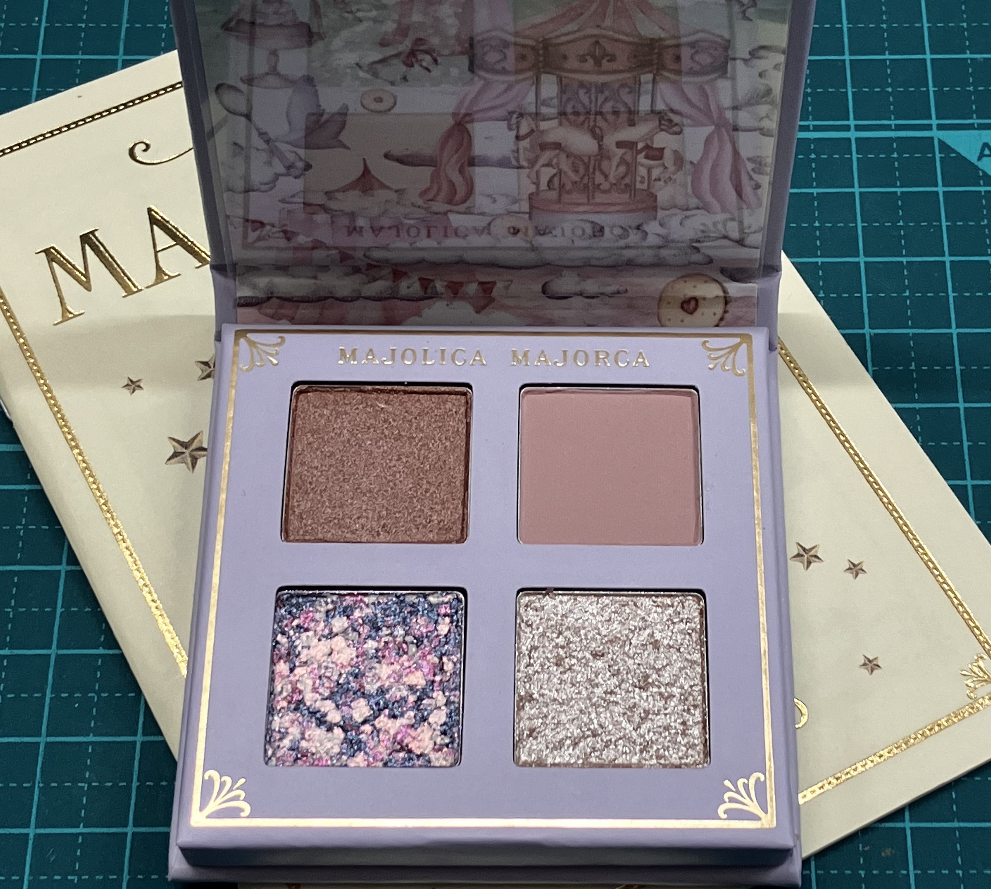 シャドーフラッシュ  PK221 「蜃気楼カルーセル」/MAJOLICA MAJORCA/アイシャドウパレットを使ったクチコミ（2枚目）