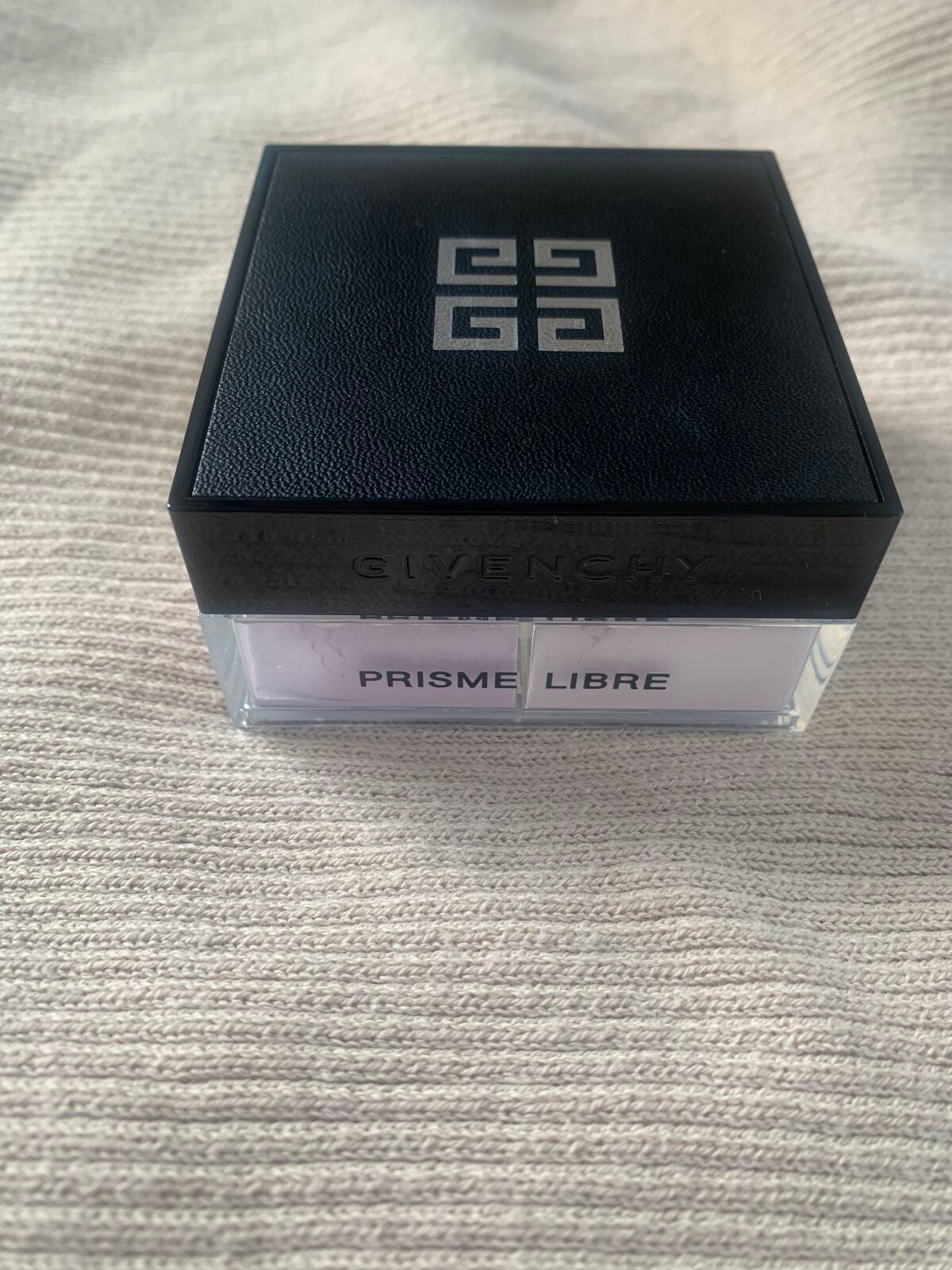 プリズム・リーブル/GIVENCHY/ルースパウダーを使ったクチコミ(1枚目)