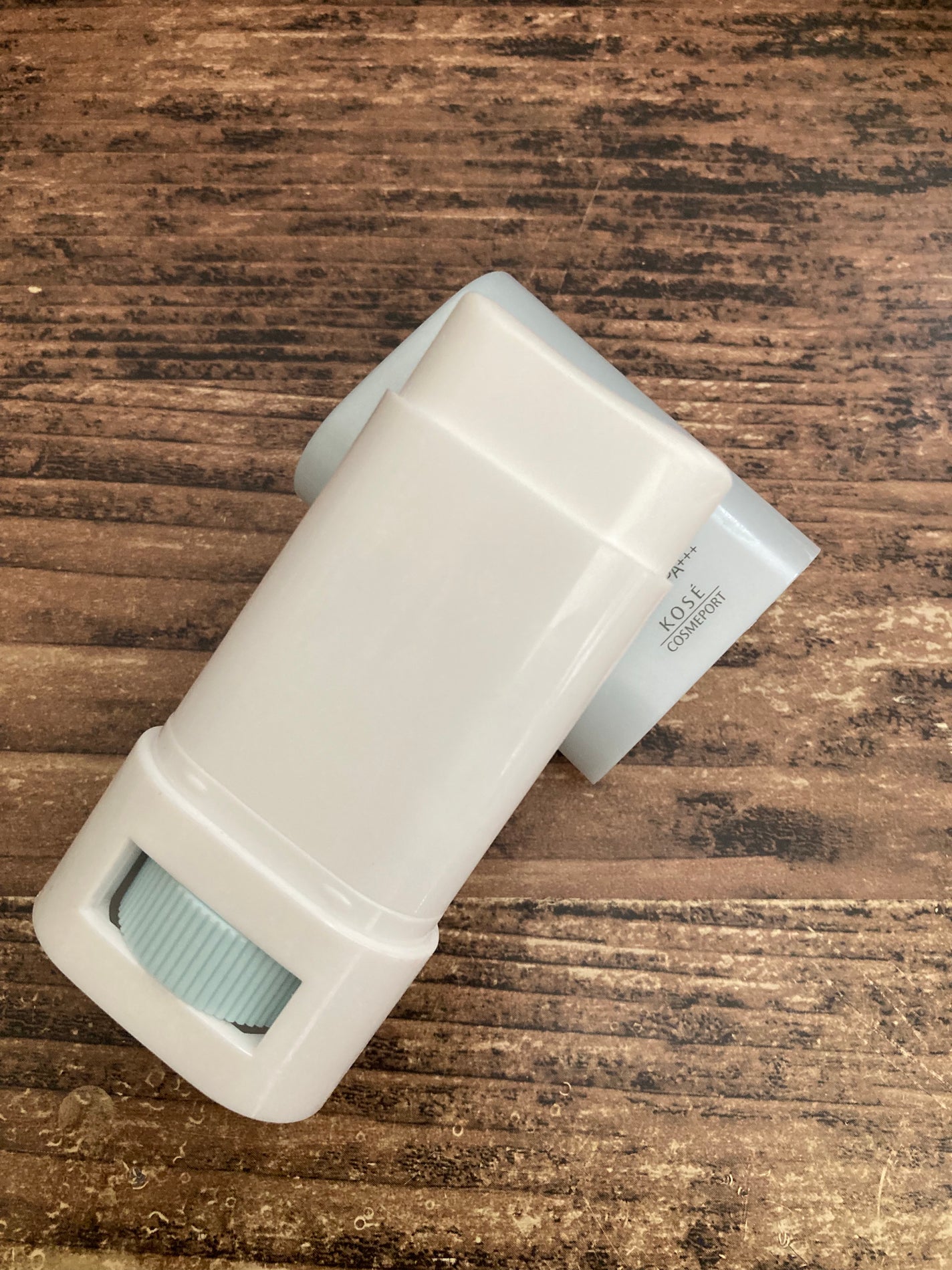 プロディフェンス ライトアップUV スティック/サンカット®/日焼け止めスティックを使ったクチコミ(2枚目)