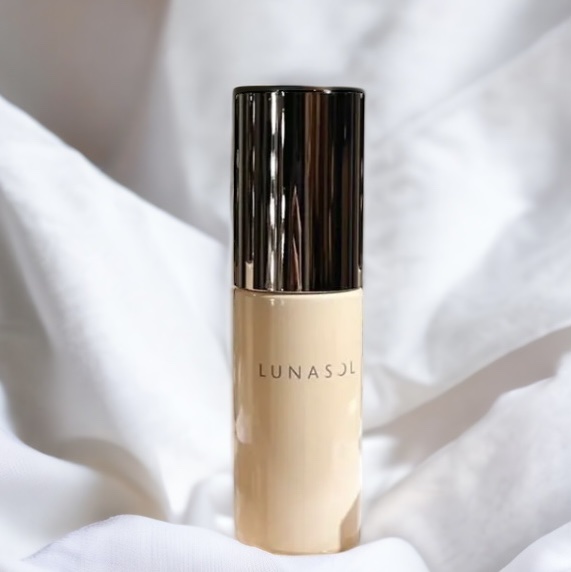 クラリティフロウリクイド/LUNASOL/リキッドファンデーションを使ったクチコミ（2枚目）