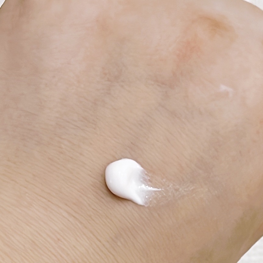 ビューティーチャージプレミアム 瞬間つや美肌 無香料/アトリックス/ハンドクリームを使ったクチコミ（2枚目）