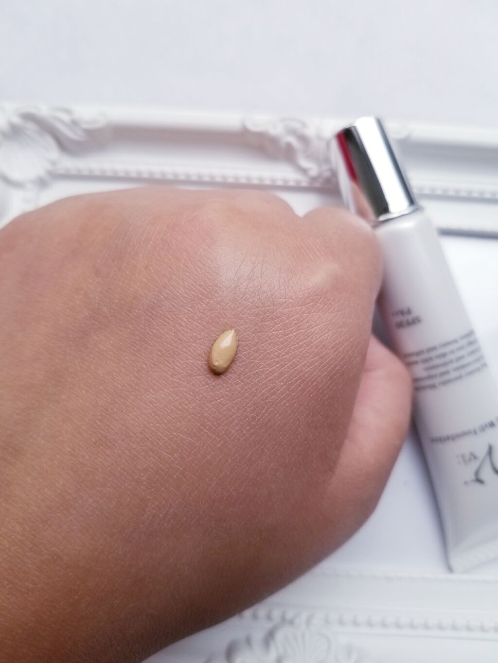 ヴィー スティックウェルファンデーション/ビアント/化粧下地を使ったクチコミ（2枚目）